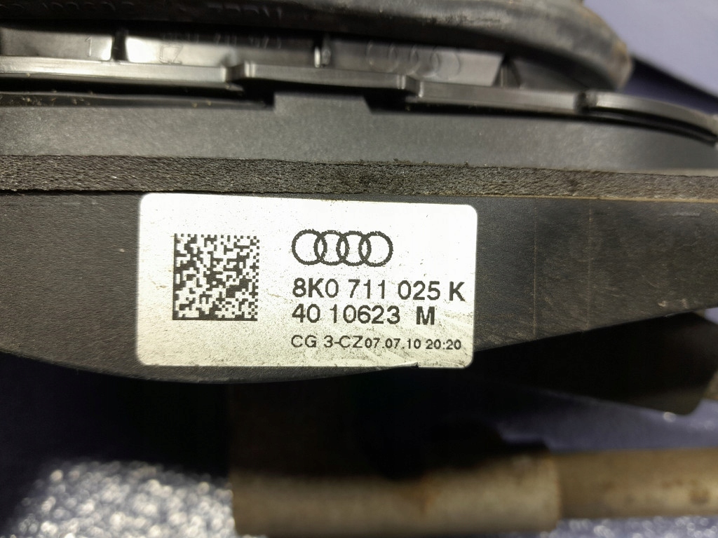 фото №6, Audi a4 b8 домкрат важіль вибірник перемикання передач механічна коробка передач 8k0711271d