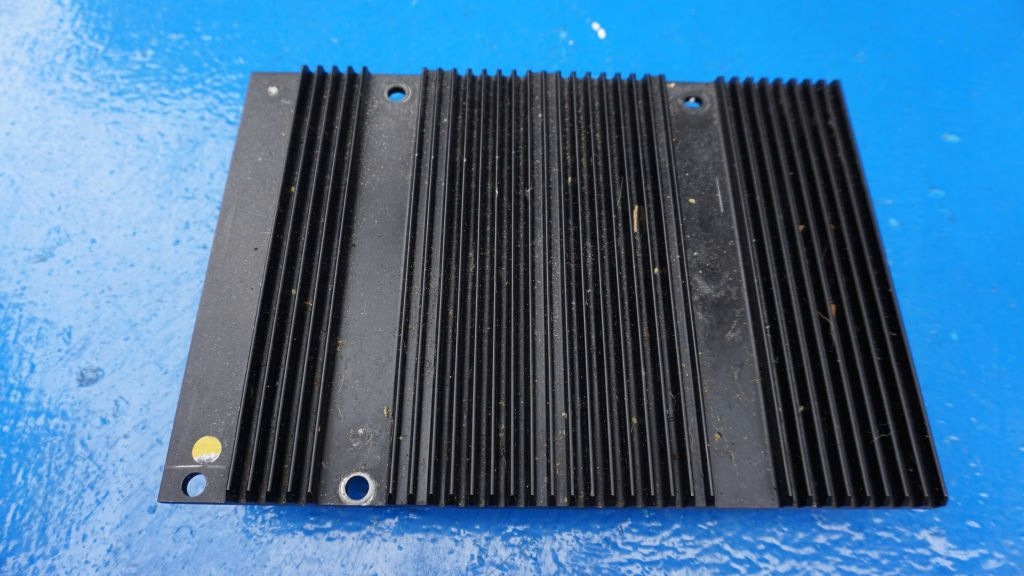 фото №1, Volvo xc90 - заводський підсилювач радіо