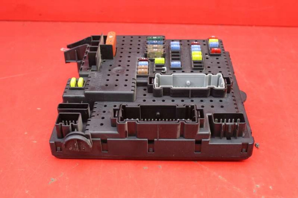 фото №7, Коробка запобіжників rem 8676391 volvo xc90 1 i 2.9 t6 272 km 02-06