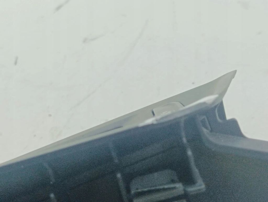 фото №12, Volkswagen passat b8 2016 правая сторона кнопки окон