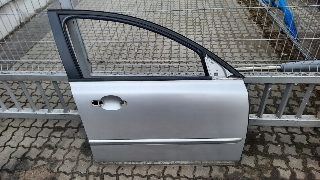 фото №1, Двері перед праве volvo v50 04-12r 426-26