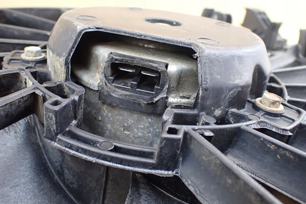 фото №6, Вентилятор радіатора 214819914r duster dacia 1.5dci renault