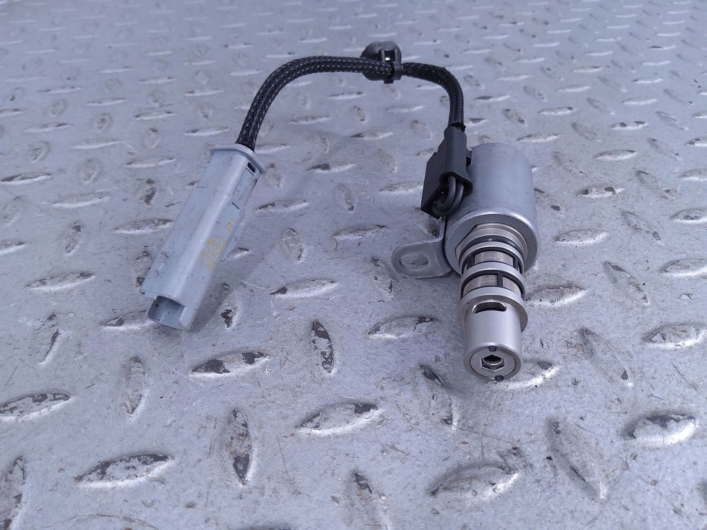 фото №1, Датчик давления масла land rover defender lr153976