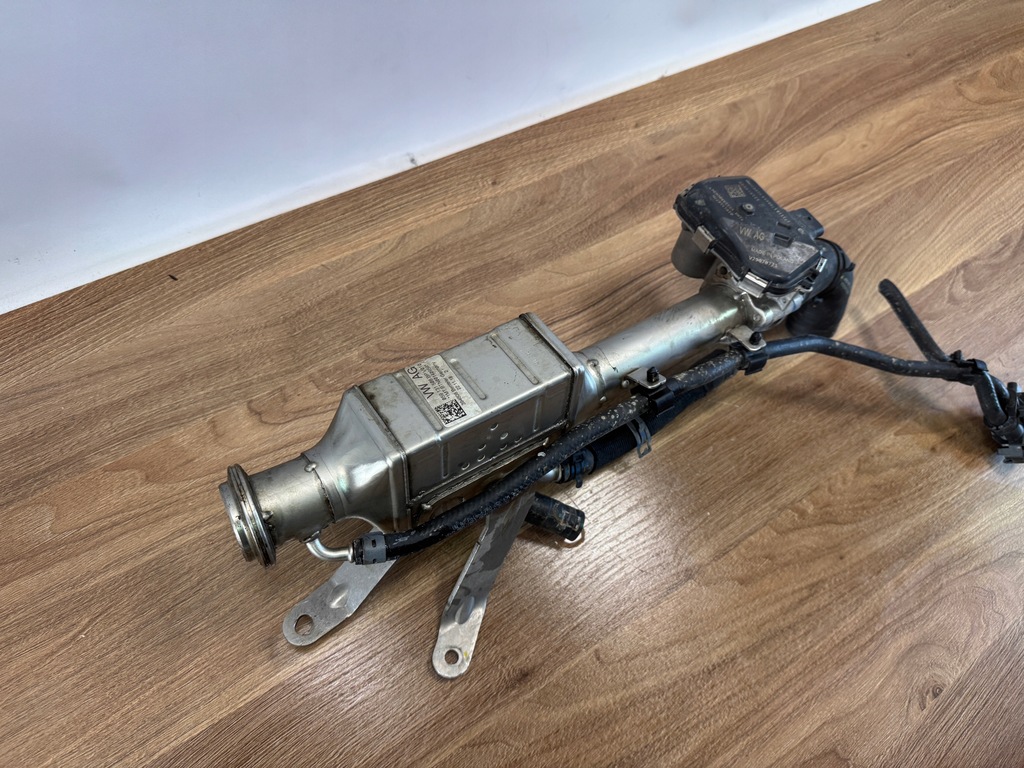 фото №3, Радиатор выхлопных газов egr дроссельная заслонка audi q7 q8 4m 059131508bp 059131477h