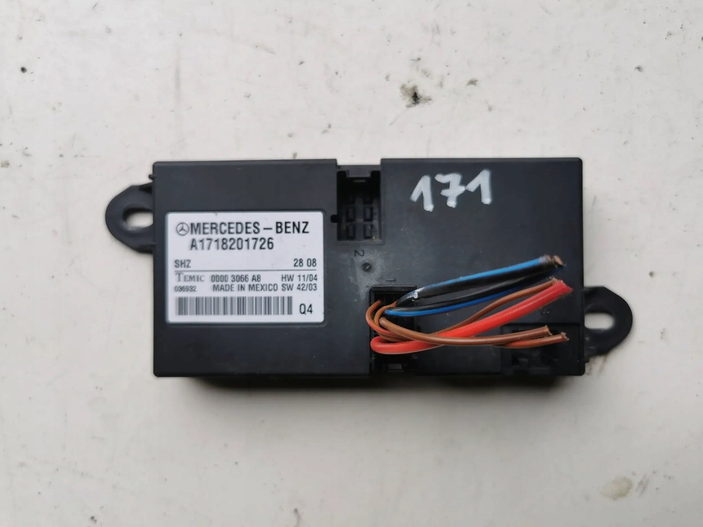 фото №1, Mercedes slk r171 модуль блок управления комфорта a1718201726 europa