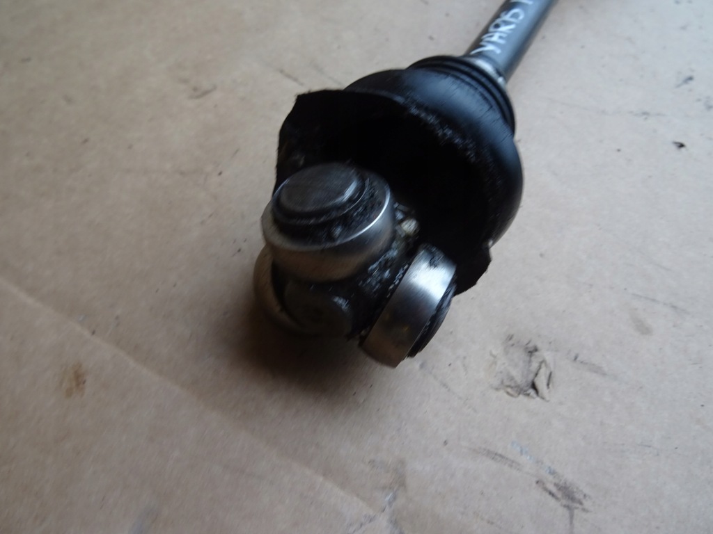 фото №2, Toyota yaris iv приводной вал левая