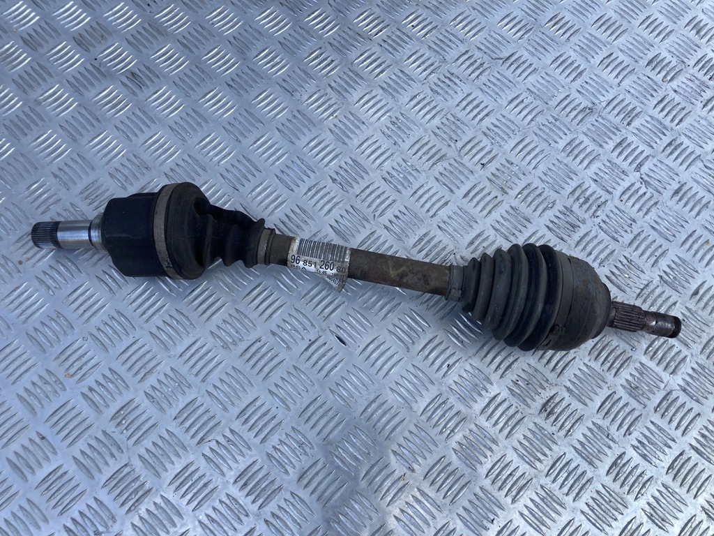 фото №1, Приводной вал левая 2.0 hdi ds4 10-