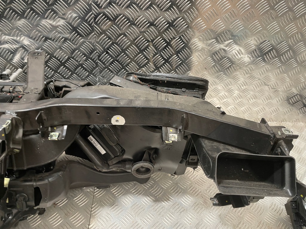 фото №14, Обігрівач повітродувка корпус балка комплект audi a6 s6 c8 europa 4k1820902a