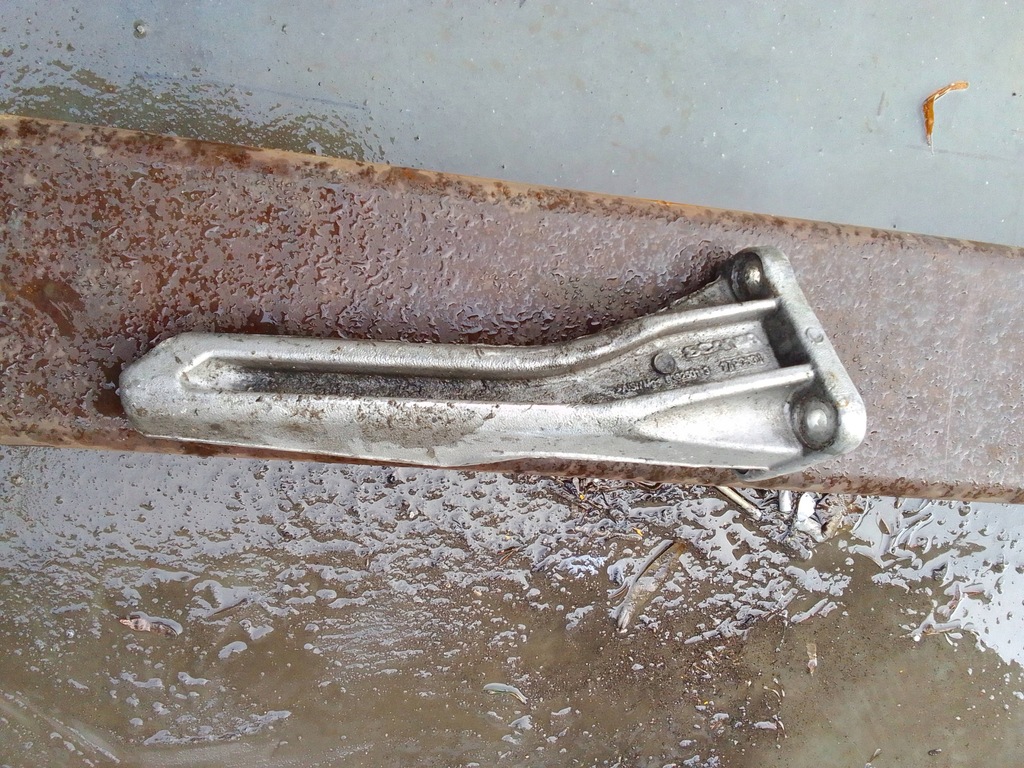 фото №1, Кронштейн кронштейн кронштейн радиатора scania r