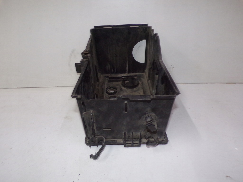 фото №1, Корпус акумулятор ford focus mk2