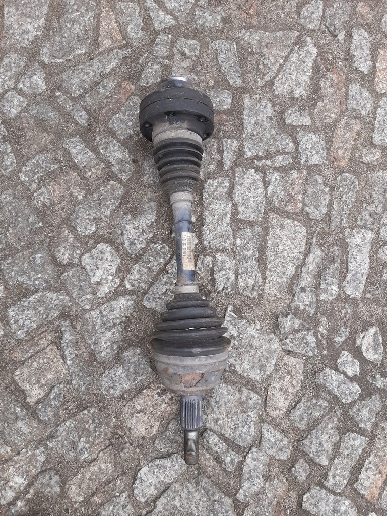 фото №1, Приводной вал левая правая vw touareg 2.5 tdi 7l6407271d