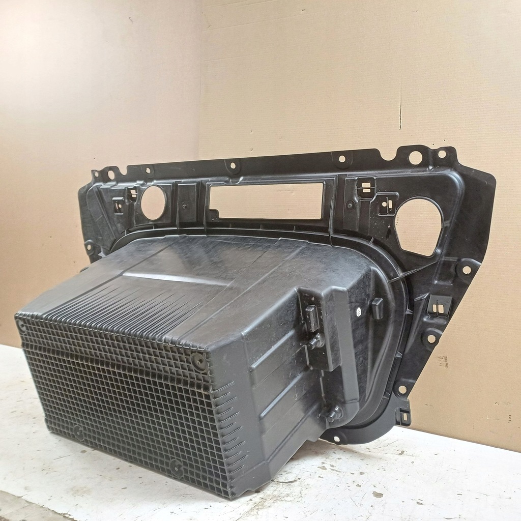 фото №10, 2021 porsche taycan 9j1 багажник передній 9j1805075a