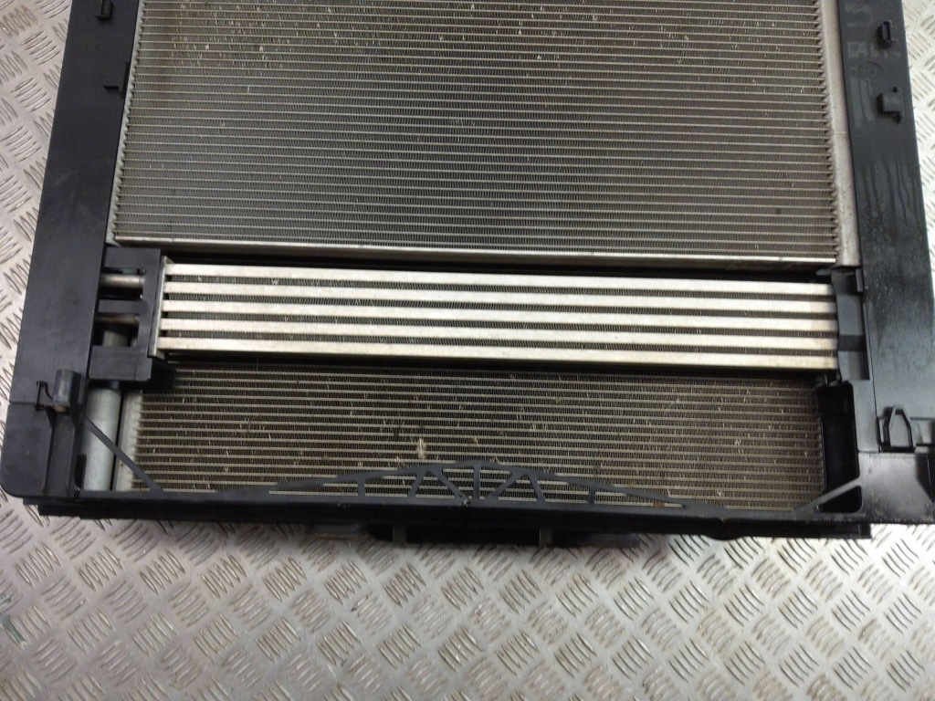фото №16, Bmw 7 f01 f02 f03 f04 2010 радиатор / комплект