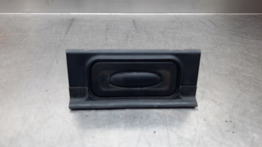 фото №1, Замок микровыключатель крышки 8200076266 renault scenic ii