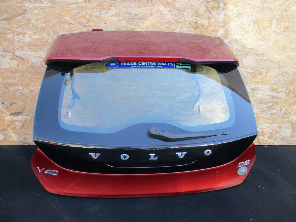 фото №1, Крышка багажника задняя задняя volvo v40 ii 2