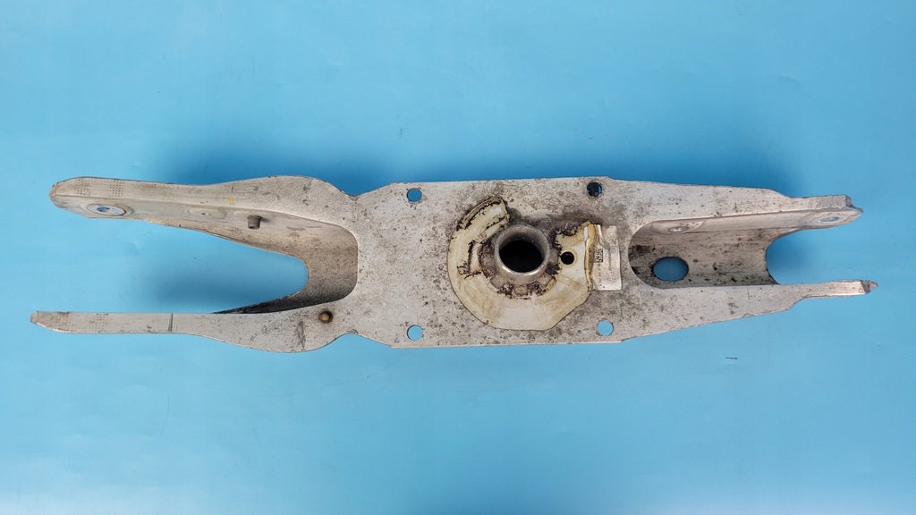 фото №9, Mercedes x247 glb 200 23r важіль правий задня a2473523700