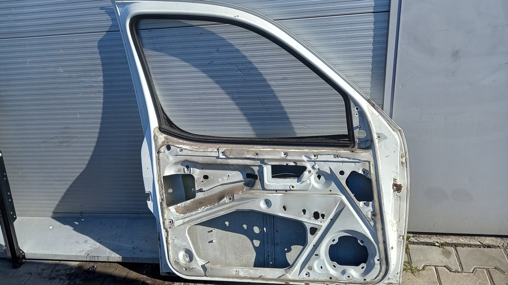 фото №12, Дверь левая перед citroen berlingo 04r