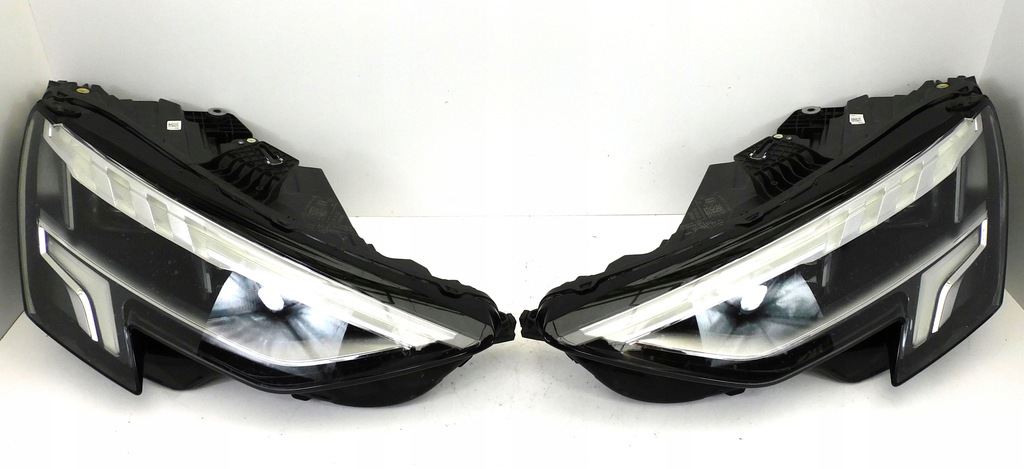 фото №1, Audi a3 8y лампа ліва права перед full led icar