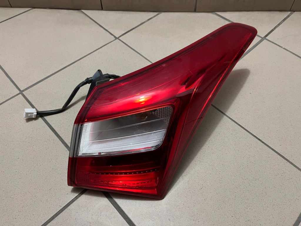 фото №1, Hyundai i30 i-30 ii 2 12- лампа задняя задняя правая