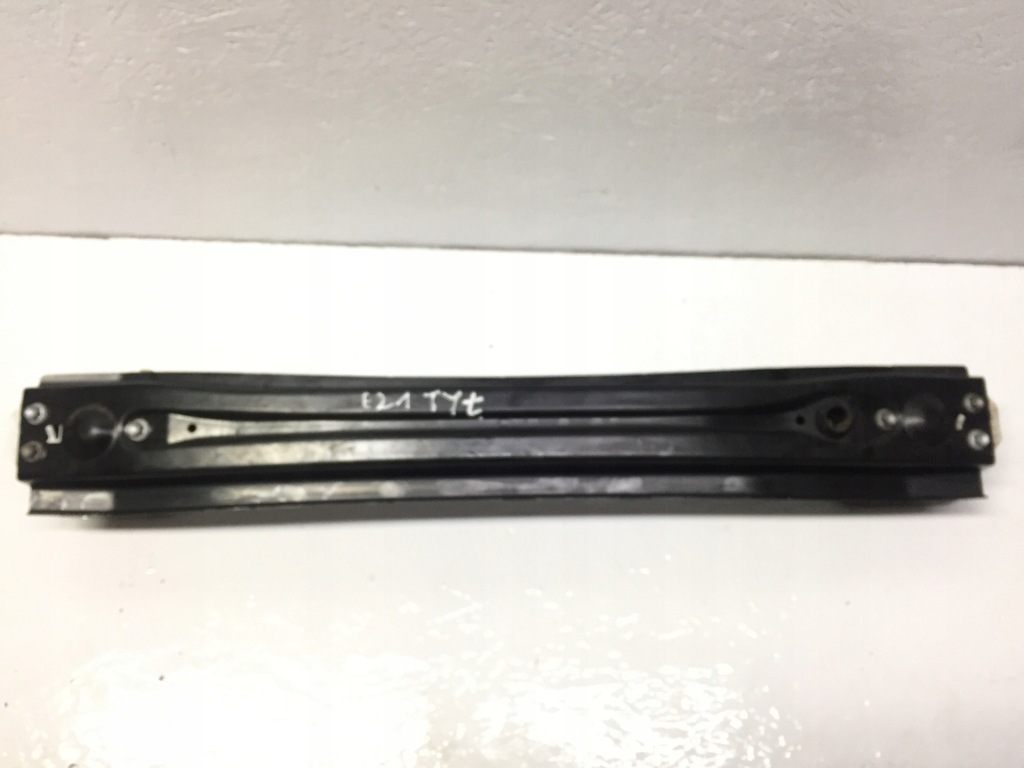 фото №8, Corolla e21 kombi балка бампера задняя