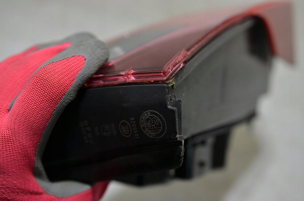 фото №12, Alfa romeo giulia лампа w крышка левый задняя