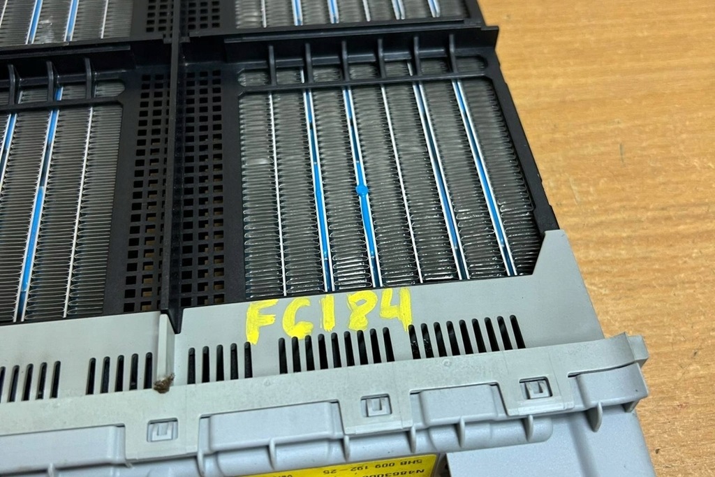 фото №9, Радиатор электрический отопителя mercedes-benz e coupe c207 a2048300461