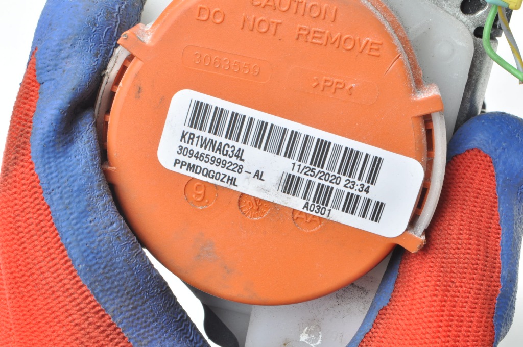 Купити Mercedes w177 ремінь безпеки правий перед передній p1 309465999228