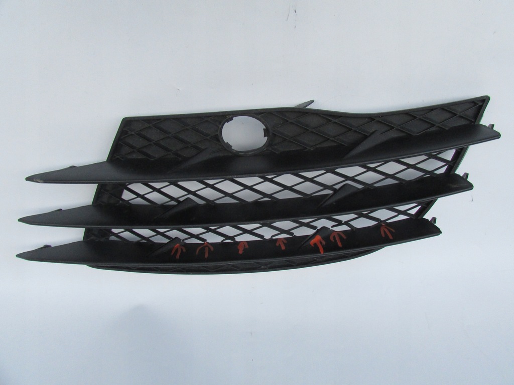 фото №5, Audi r8 решётка бампера левая 420807681