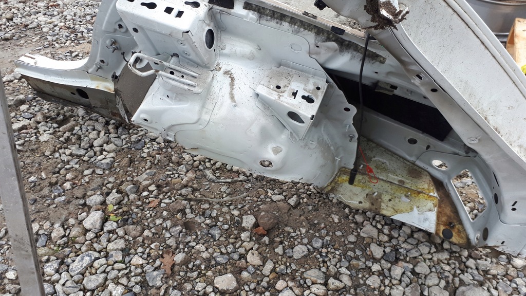 фото №10, A4 b8 s4 крыло четверть правая задняя kombi ly9c