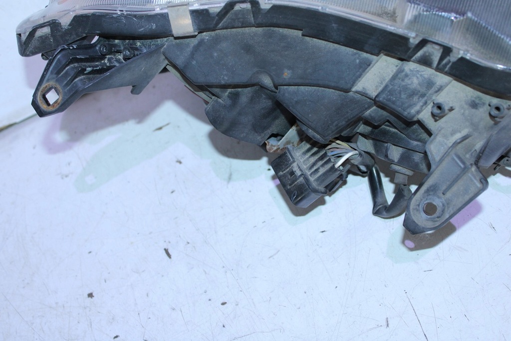 фото №6, Лампа права mitsubishi outlander ii lift