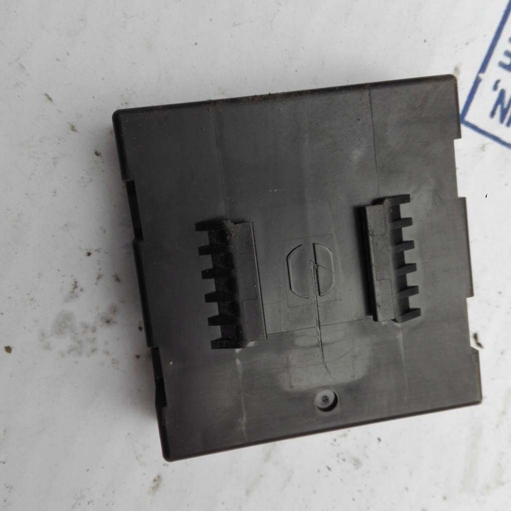 фото №1, Nissan nv200 1,5dci модуль блок управления реле