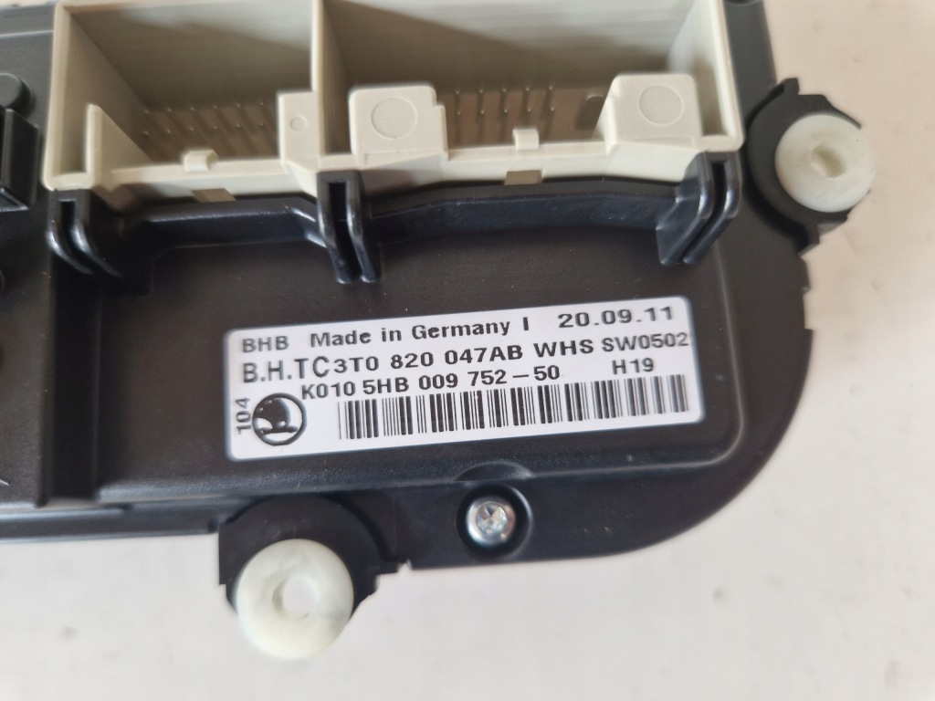 фото №7, Панель кондиционера skoda octavia ii lift 1.6 tdi