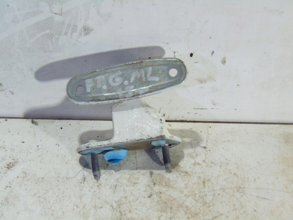 Купить Петля дверь правый задний  верхний mercedes w166