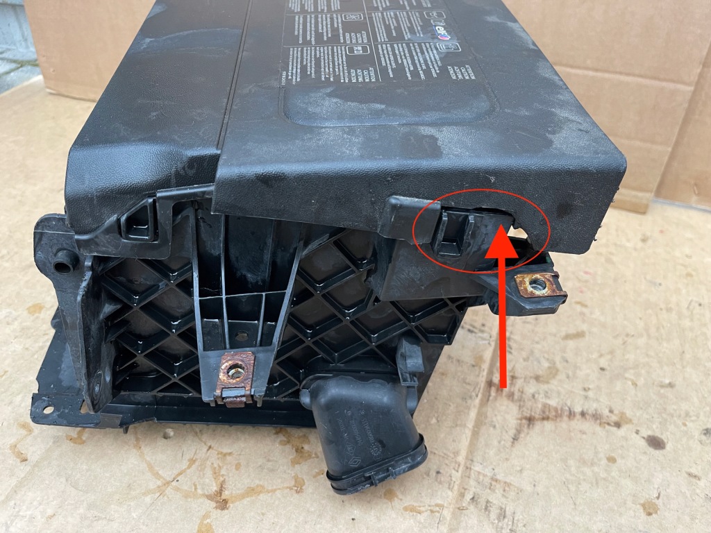 фото №3, Основание аккумулятор renault megane iii 1.5 dci