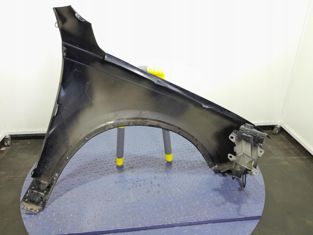 Audi q7 2 4m рестайлинг  крыло  перед левое  передний lc9x Киев