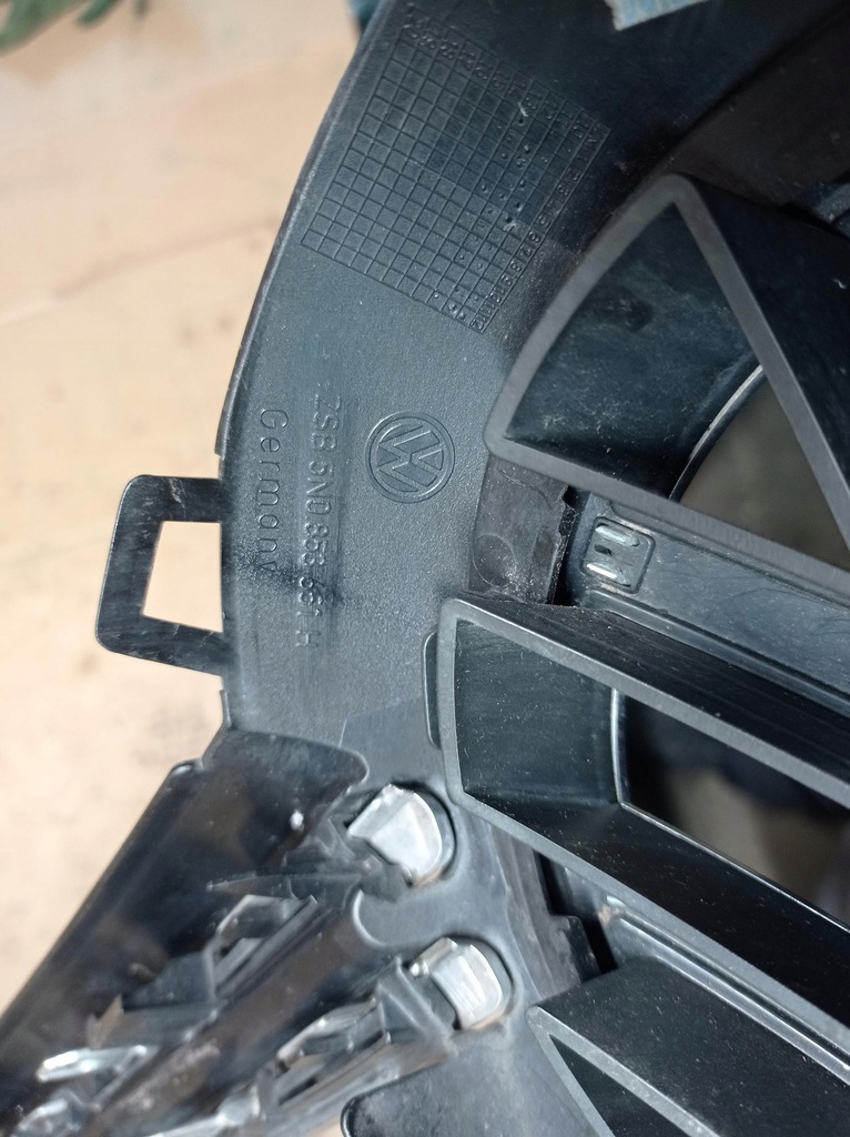 фото №9, Решітка радіатора решітка радіатора радіатора vw tiguan lift 2010- oryg