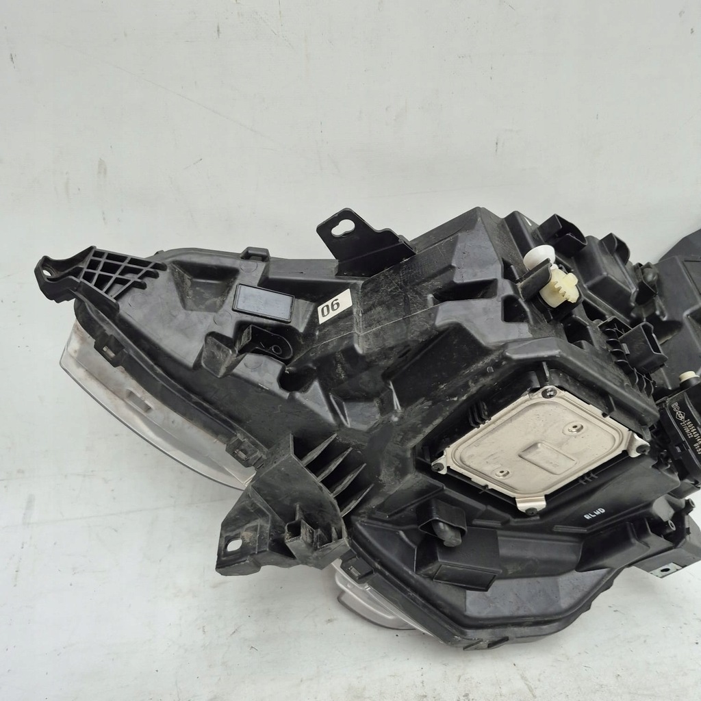 фото №9, Renault arkana 19- лампа правая перед передняя full led 260107780r