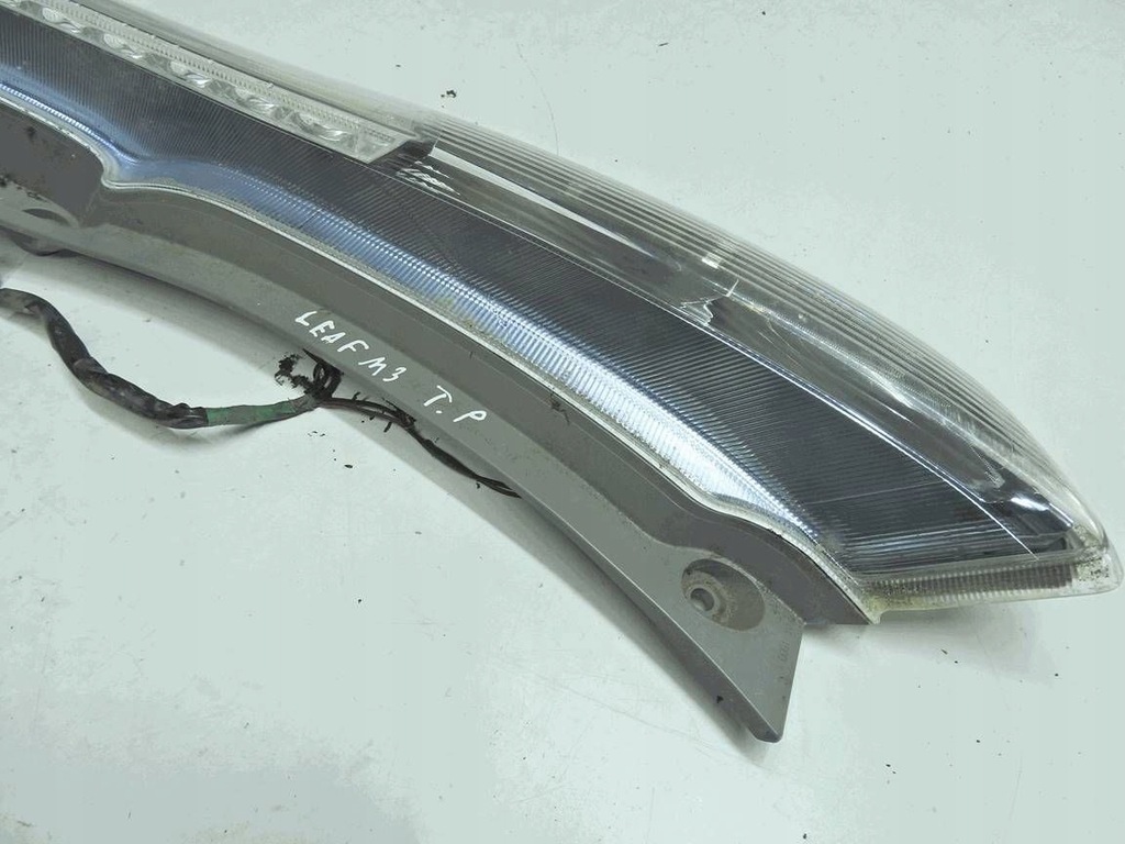 фото №6, Nissan leaf i 10-17 лампа правый задняя