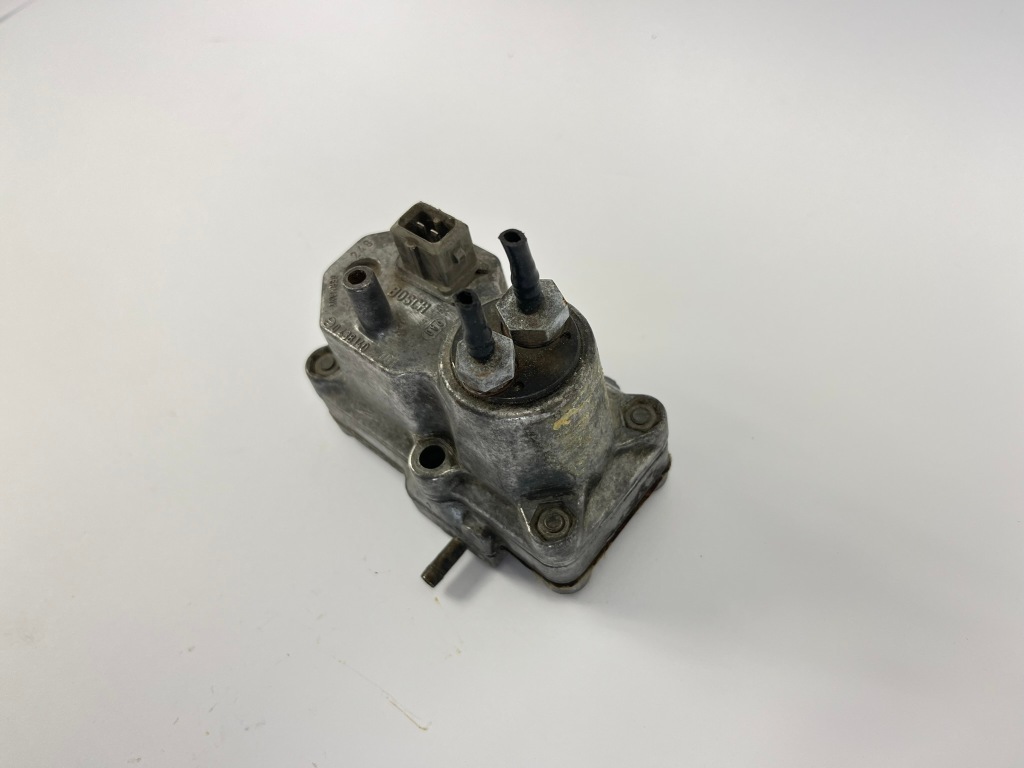 Клапан регулятор тиску пального mercedes w126 r107 sl 0438140101 bosch Оригінал