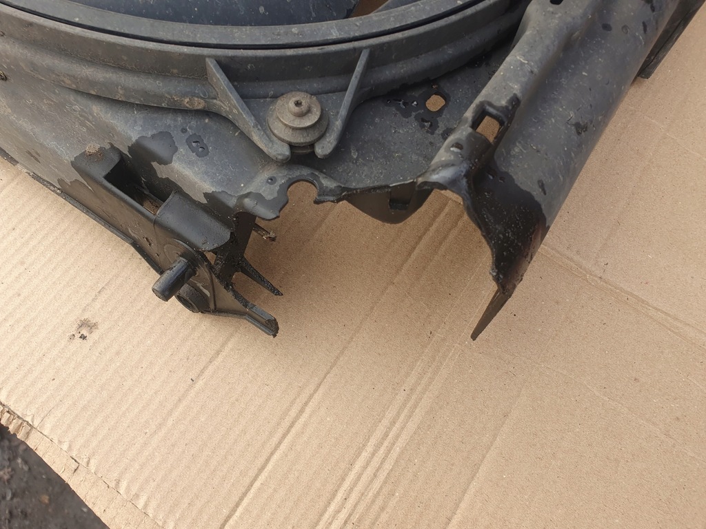 фото №15, Жабо пластиковый перед peugeot partner 03r. 2.0 hdi 90km