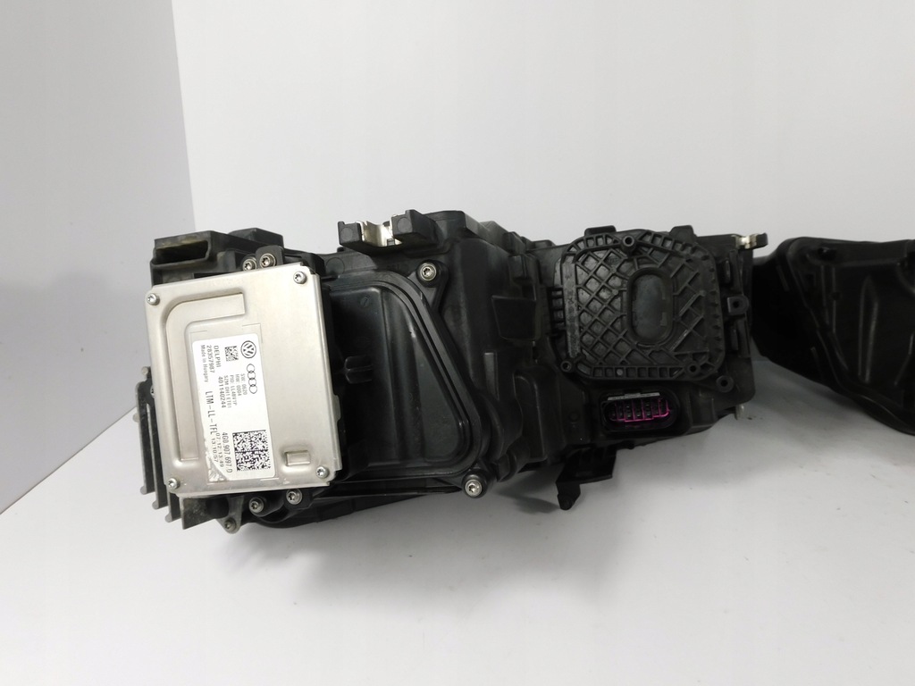 фото №11, Audi a8 d4 4h lift лампа права ліва ксенон led повний