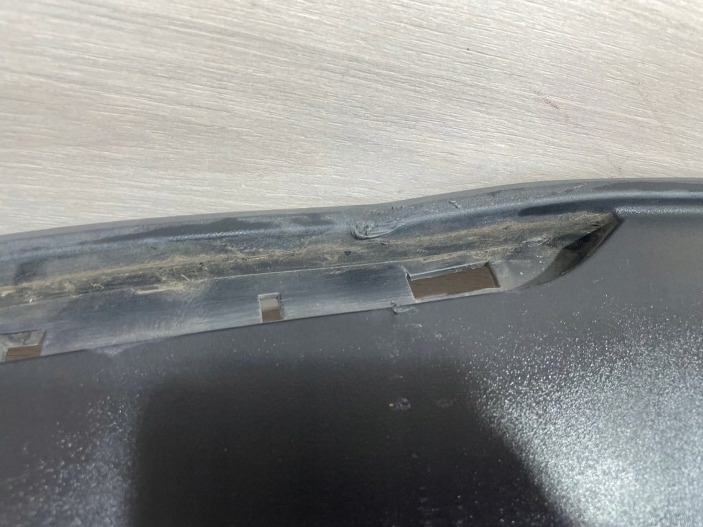 фото №3, Tesla model y спойлер накладка бампера задня