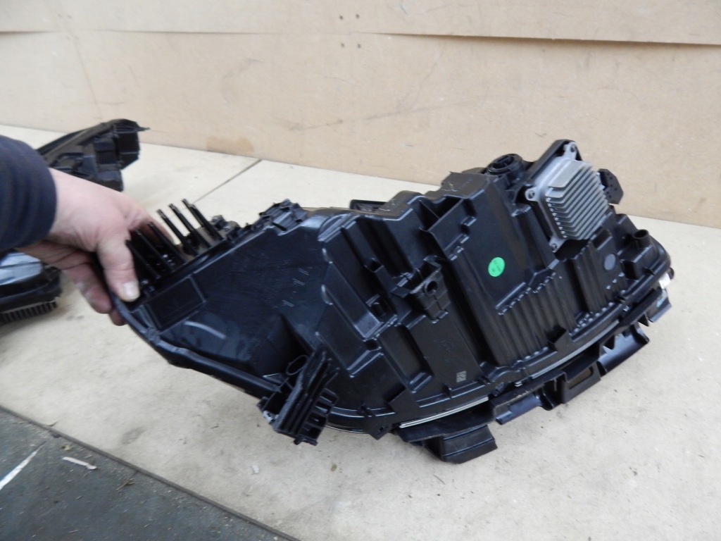 фото №15, Комплект лампа правая i левая перед tesla full led model 3 ii highland оригинал