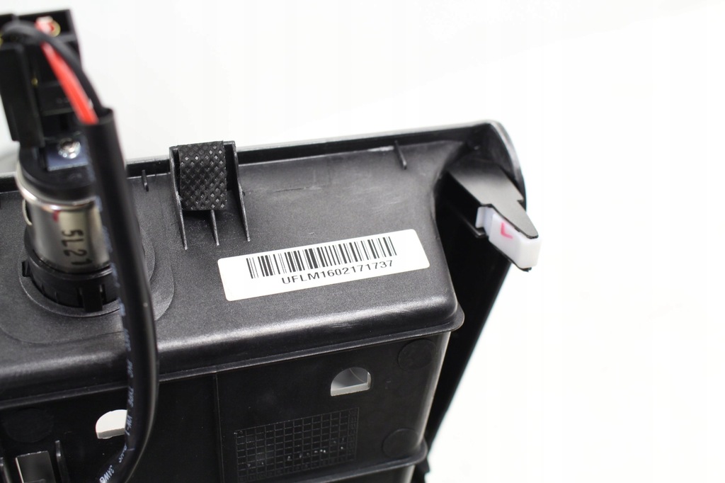 фото №6, Решётка впуск воздуха ssangyong tivoli 2016