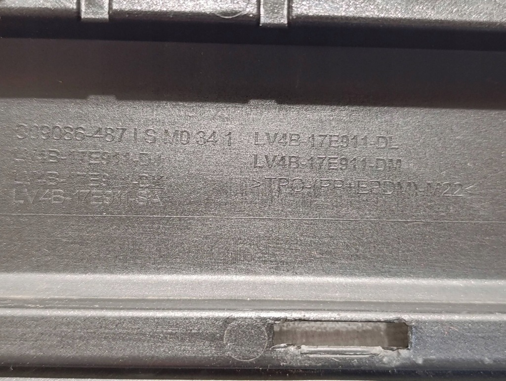 фото №10, Спойлер диффузор бампера задняя ford kuga mk3 3 iii lv4b-17e911