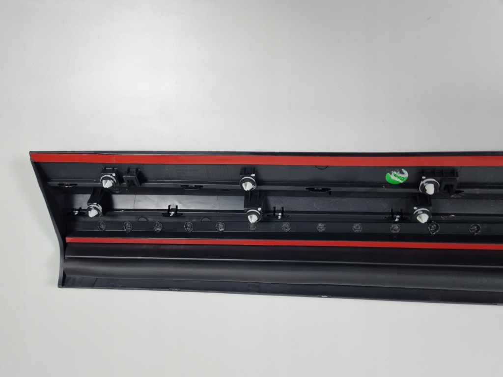 Mg saic двигун молдинг двері ліва 10365415 Київ