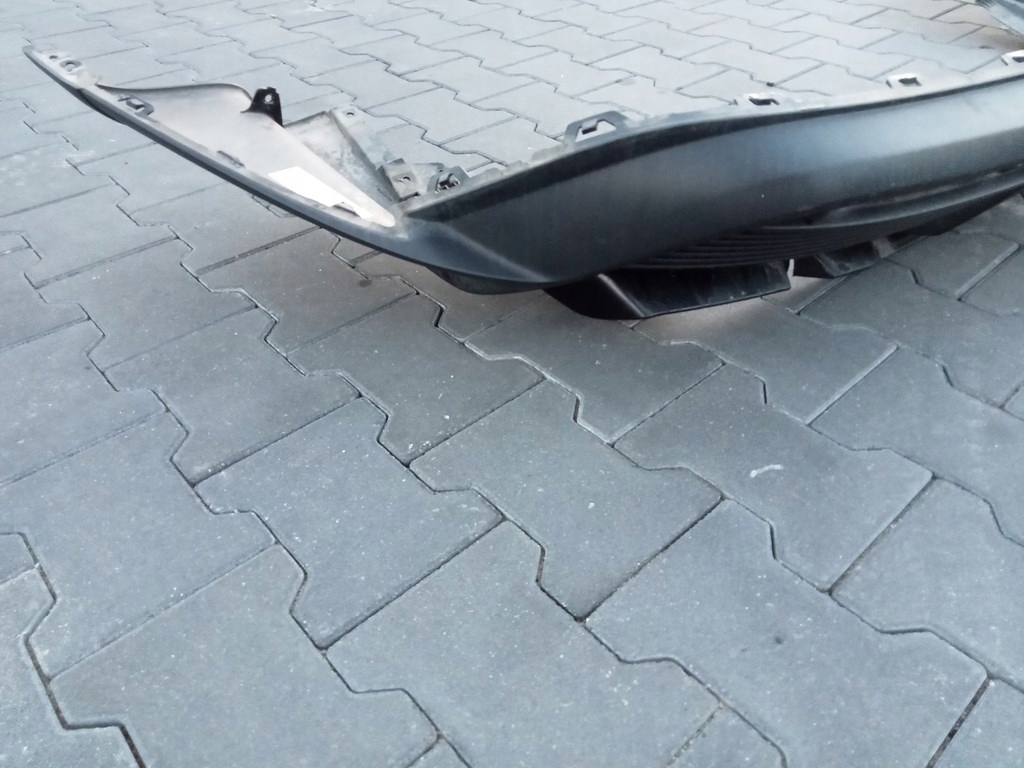 фото №6, Porsche taycan 9j0 - бампер спойлер дифузор задня 9j0807983f