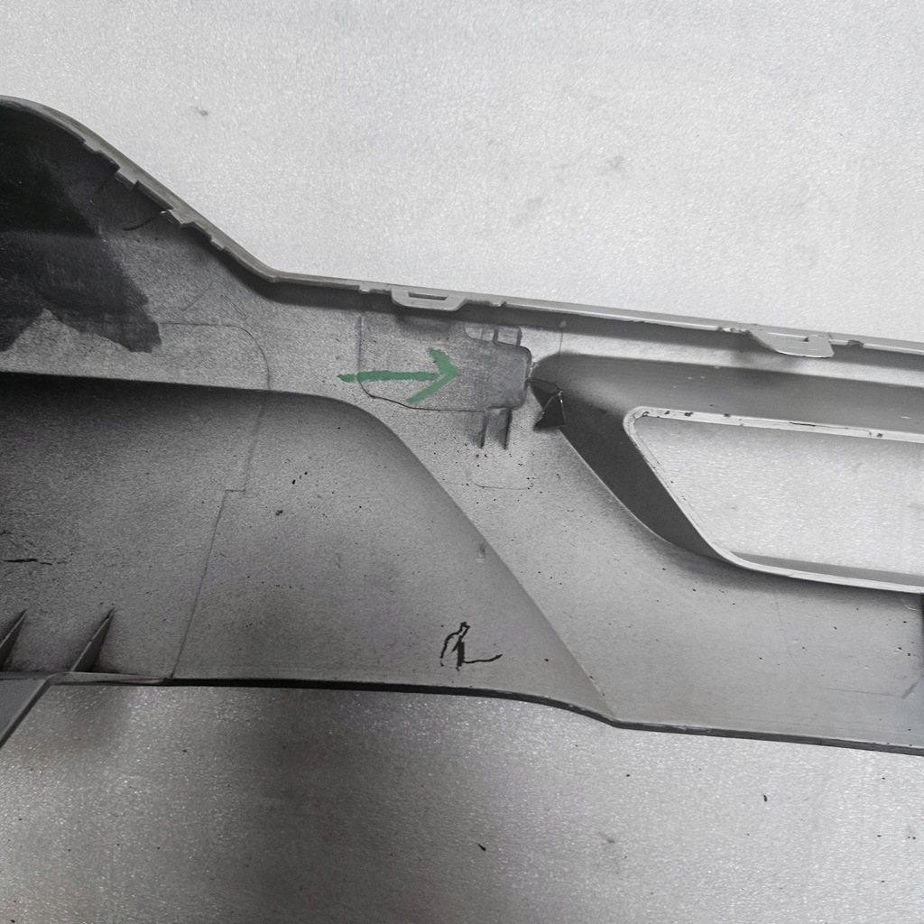 фото №11, Dacia spring спойлер накладка дифузор бампера заднього задня