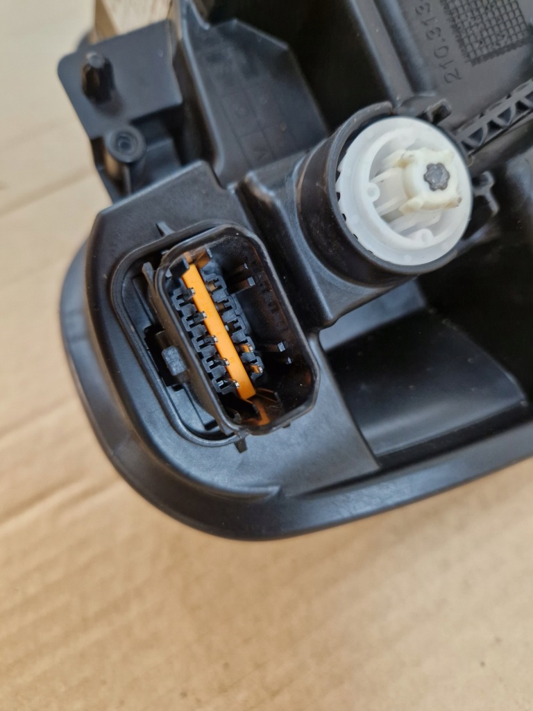 Renault clio megane iv 4 rs противотуманная фара левый led левая сторона 260b27408r в Украине