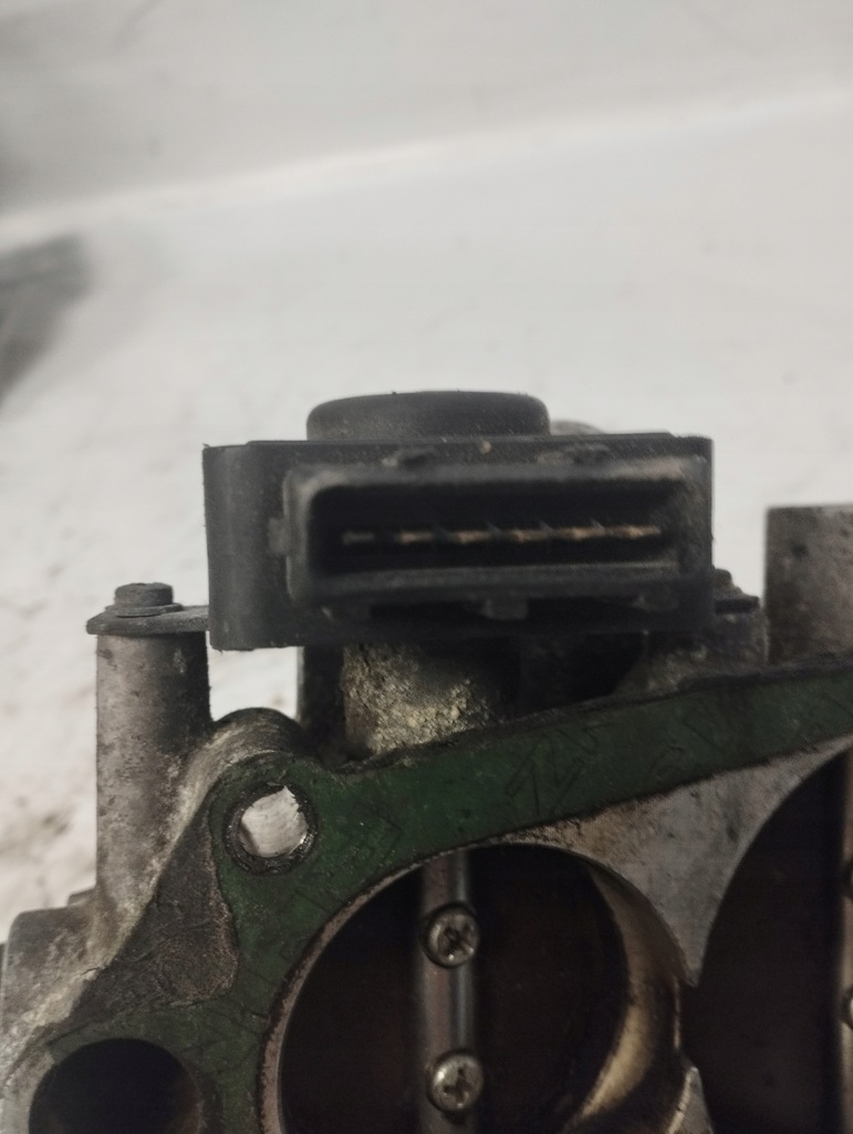 фото №9, Audi a8 d2 v8 дроссельная заслонка воздуха 0280120431